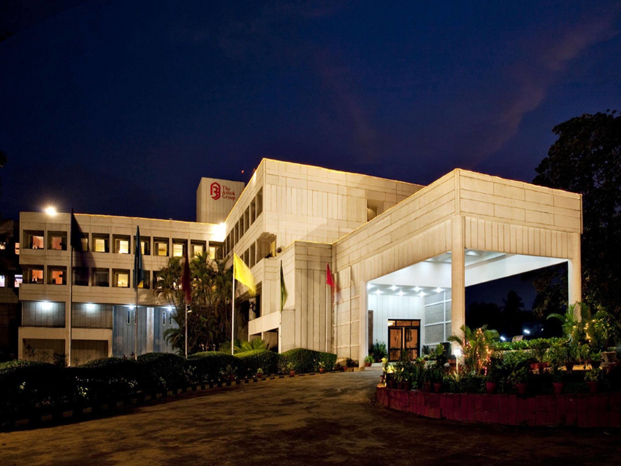 Hotel Kalinga Ashok Bhubaneswar Buitenkant foto
