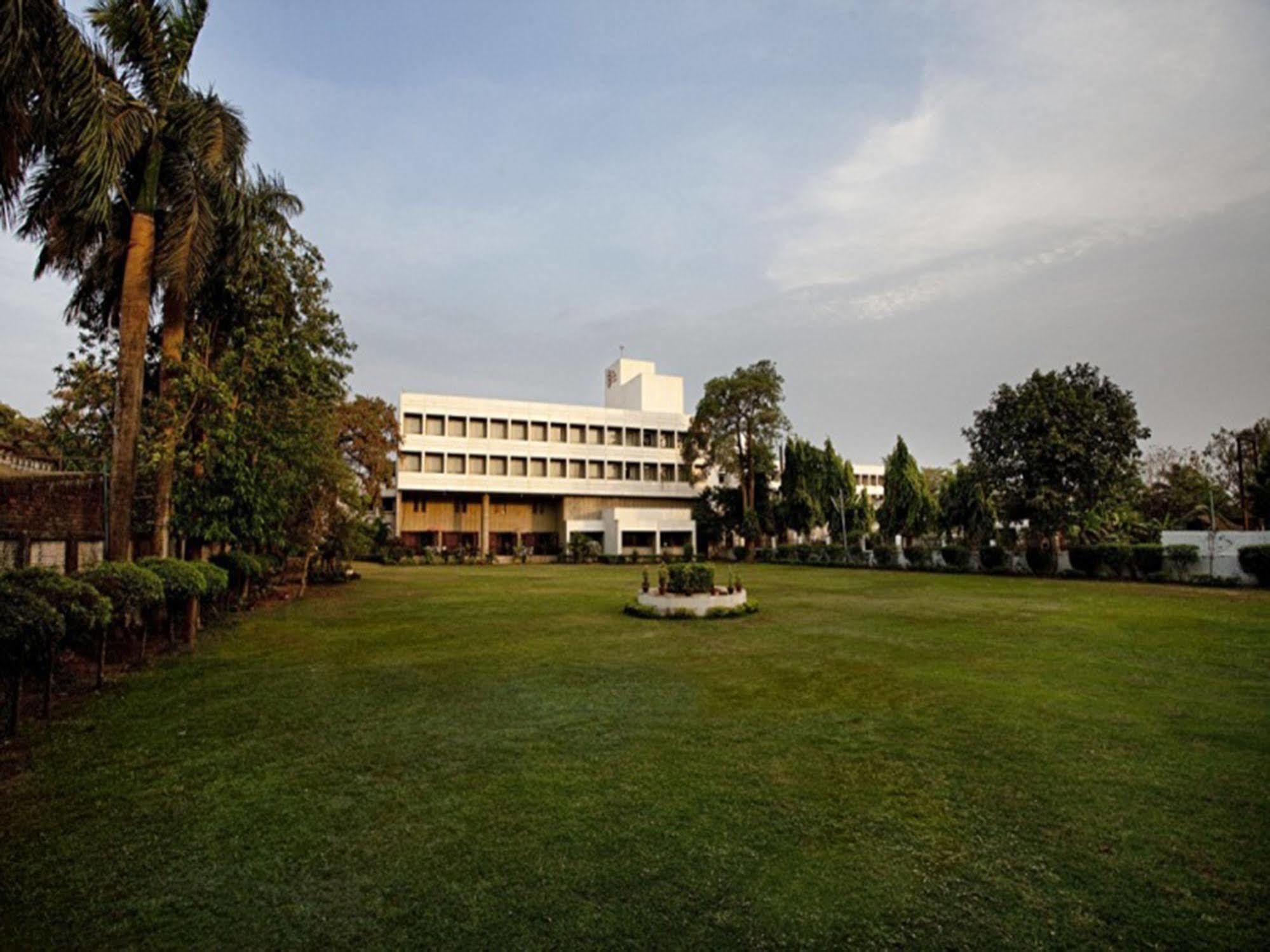 Hotel Kalinga Ashok Bhubaneswar Buitenkant foto