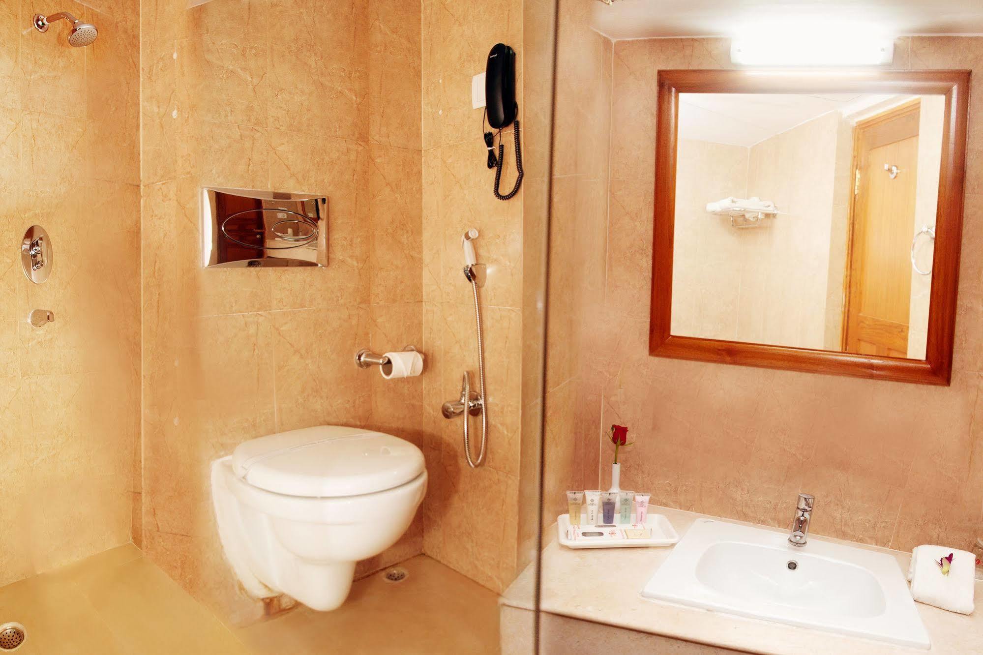Hotel Kalinga Ashok Bhubaneswar Buitenkant foto
