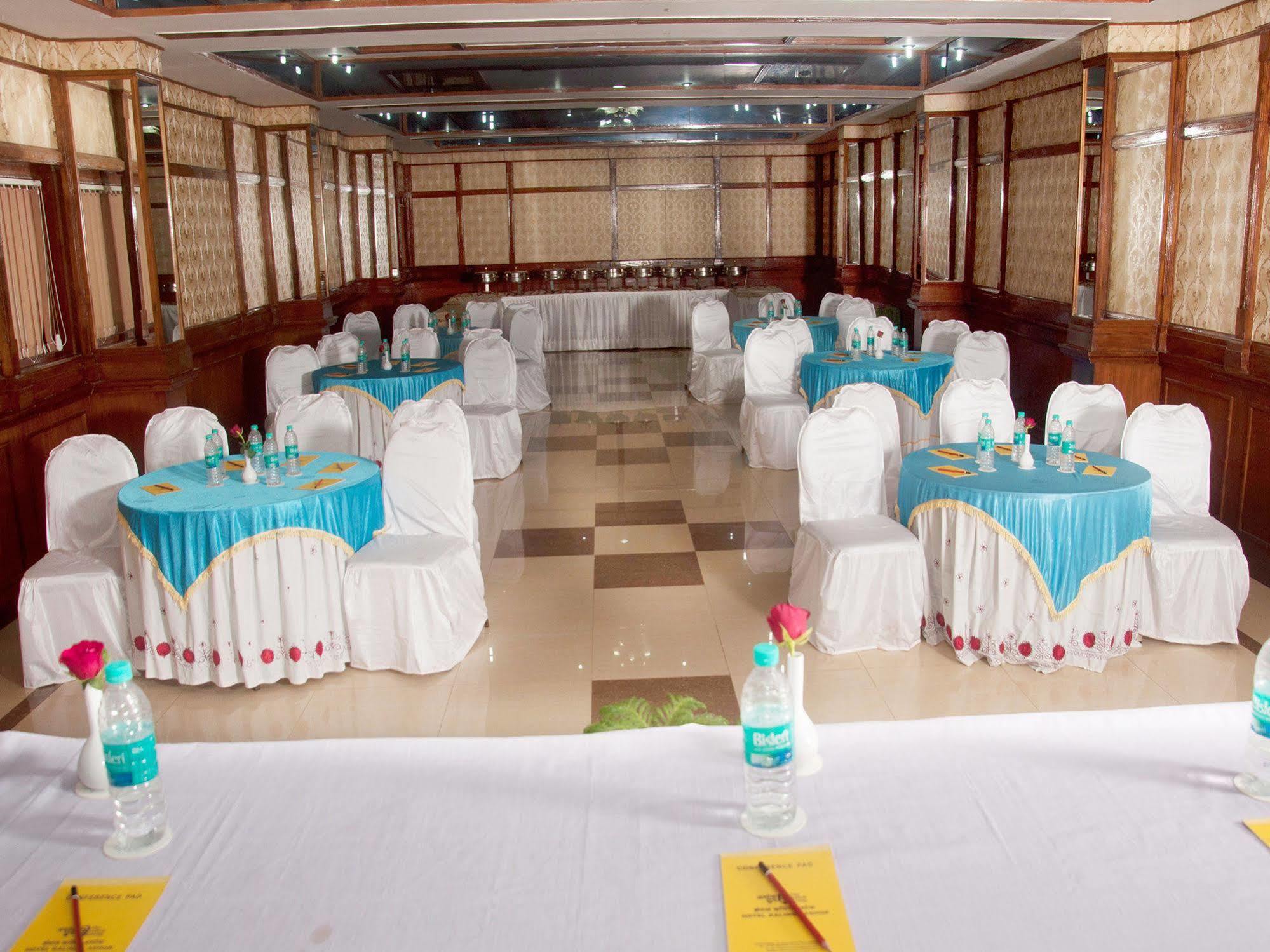Hotel Kalinga Ashok Bhubaneswar Buitenkant foto