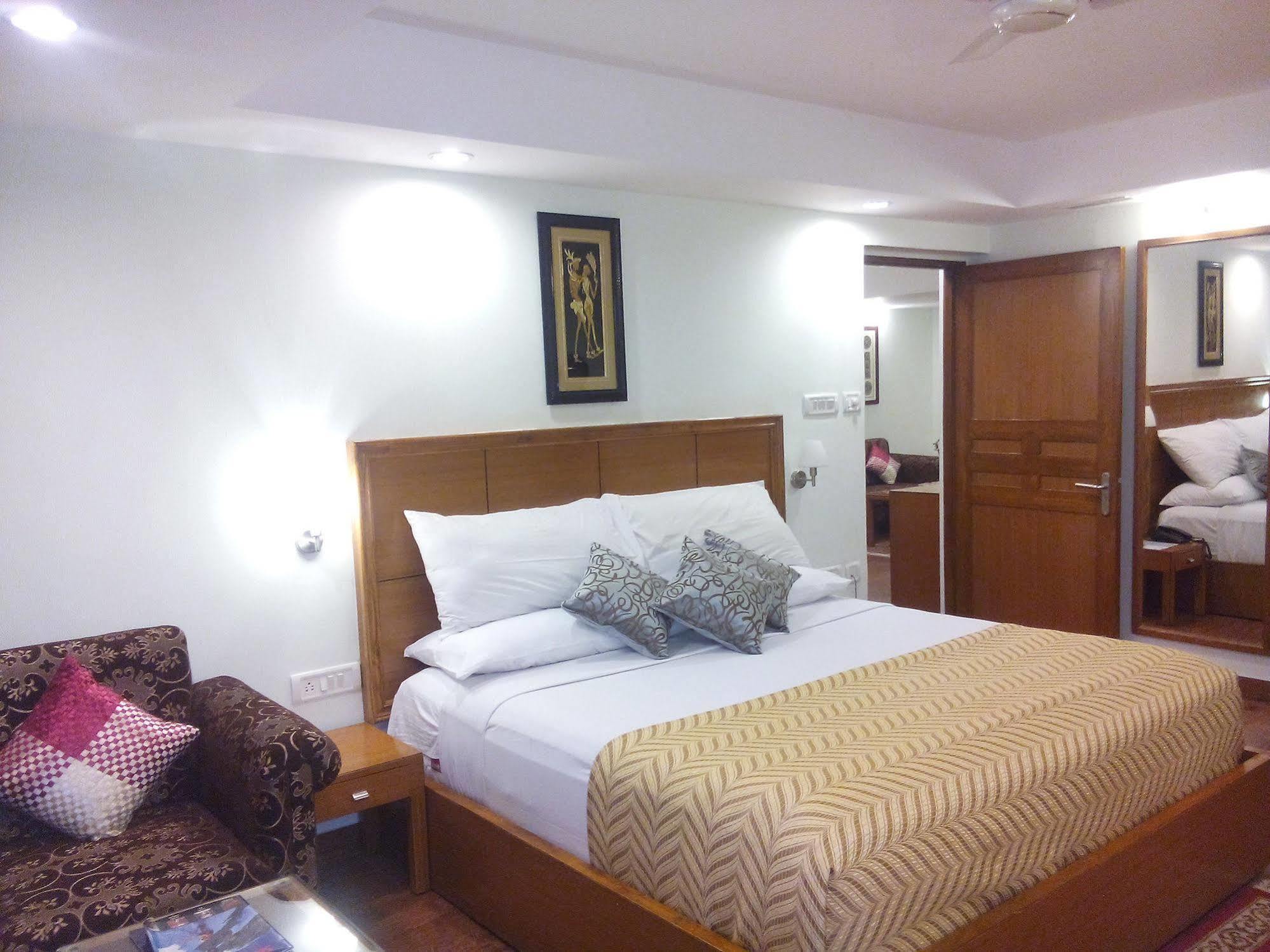 Hotel Kalinga Ashok Bhubaneswar Buitenkant foto